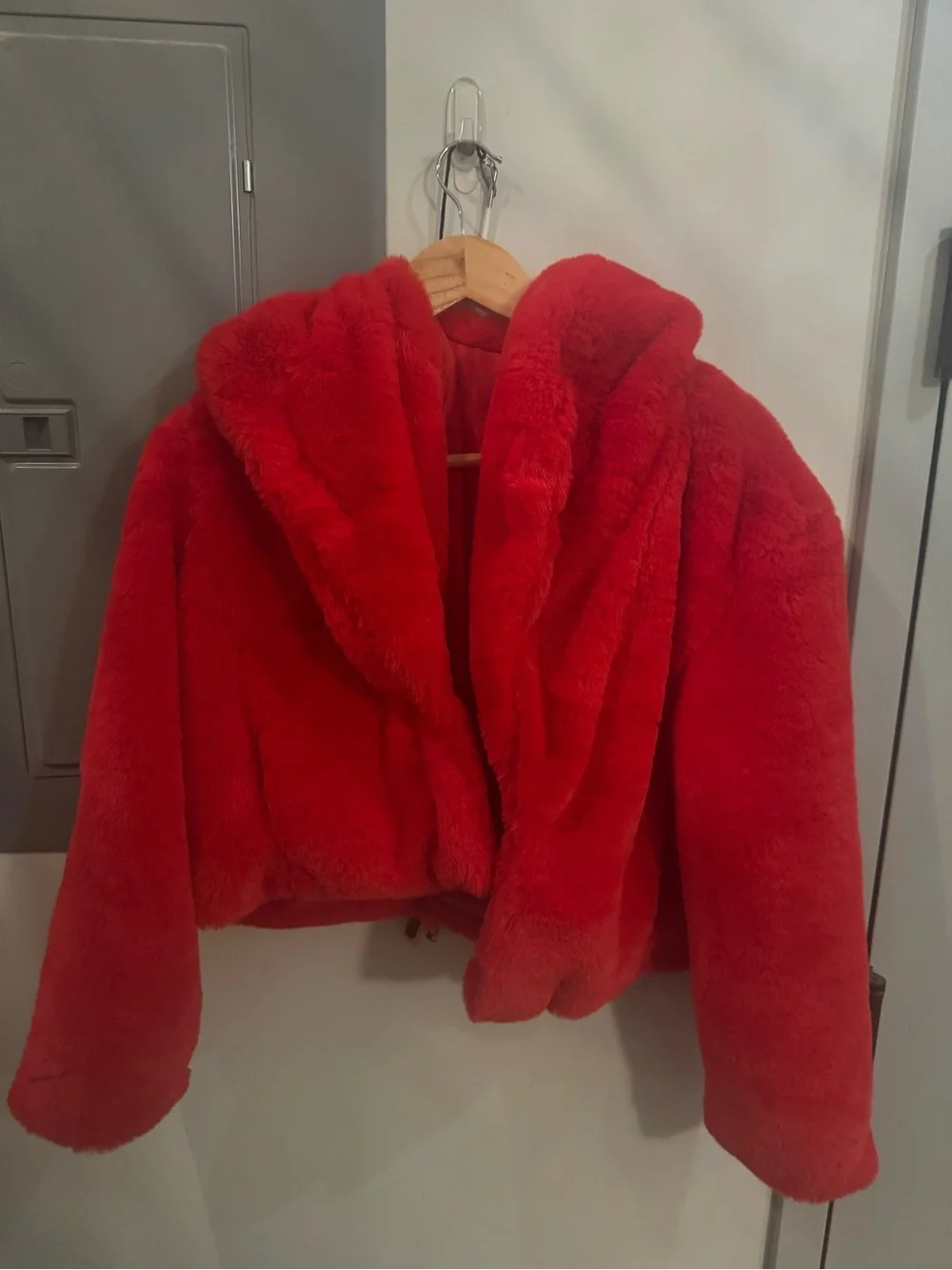 NWT Forever 21 Bright Red Faux Fur Jacket - Picture 1 of 3